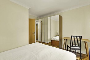 Charming Centrally Located Wimbledon Flat