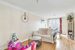 Cosy Home in Calm Residence