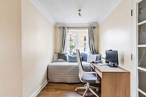 Cosy Home in Calm Residence