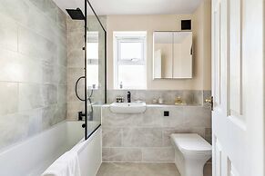 Cosy Home in Calm Residence