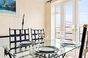 Cosy Home in Calm Residence