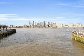 Cosy Home in Calm Residence