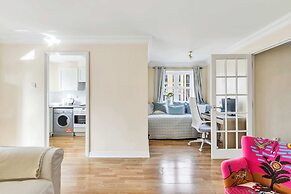 Cosy Home in Calm Residence