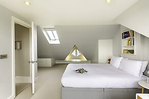 Bermondsey Bliss: Views, Comfort, and City Access!