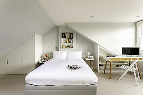 Bermondsey Bliss: Views, Comfort, and City Access!