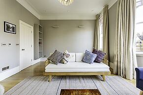 Bermondsey Bliss: Views, Comfort, and City Access!