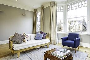 Bermondsey Bliss: Views, Comfort, and City Access!