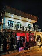 URBAN VIBER MOTEL