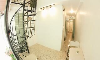 Dickem's Transient House