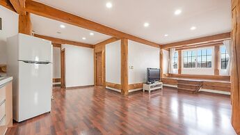 Seokmodo Supsokbadapunggyeong Pension