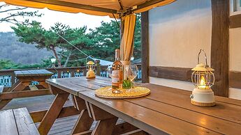 Seokmodo Supsokbadapunggyeong Pension