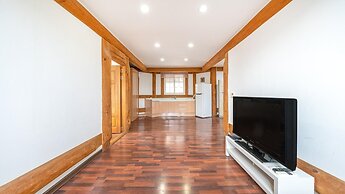 Seokmodo Supsokbadapunggyeong Pension