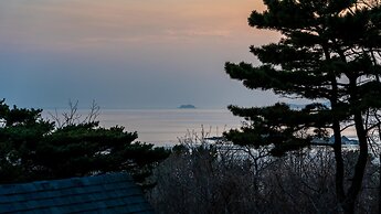 Seokmodo Supsokbadapunggyeong Pension