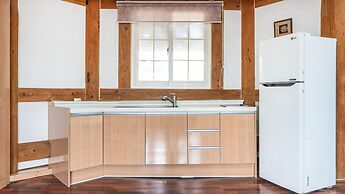 Seokmodo Supsokbadapunggyeong Pension