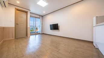 Samcheok Jangho Sanho Pension