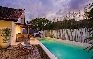 Canggu Studios Downtown By CPM Bali