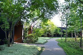 Shirokane no Mori
