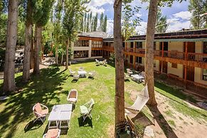 Hotel Shambhala Resort