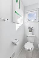 Luxury NY Home with Free Parking