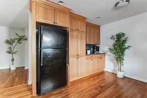 Luxury NY Home with Free Parking