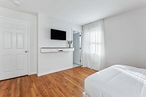 Luxury NY Home with Free Parking