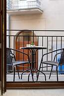 Ground Floor Studio in Cracow by Renters