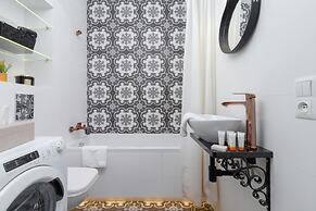 Ground Floor Studio in Cracow by Renters