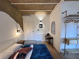 Domus Avi Guest House