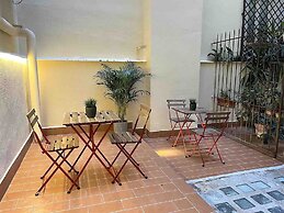 Domus Avi Guest House