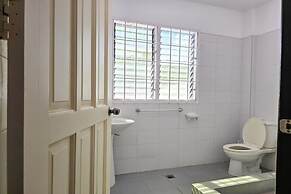 Surfside Hostel LU Surf Town