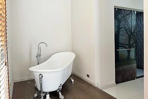 Thai Good Arts Resort