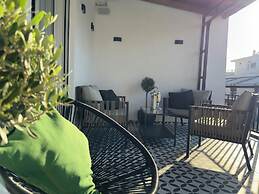 Acropolis Golden View Penthouse