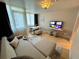 Weingart Suites Hotel