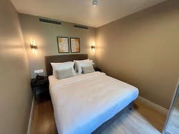 Weingart Suites Hotel