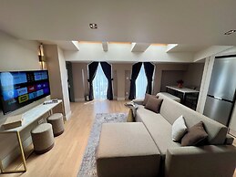 Weingart Suites Hotel