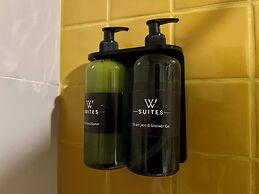 Weingart Suites Hotel