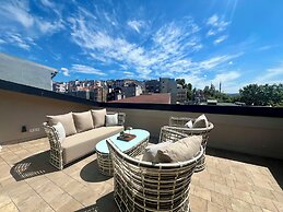 Weingart Suites Hotel