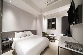 Hotel Myeong Jak