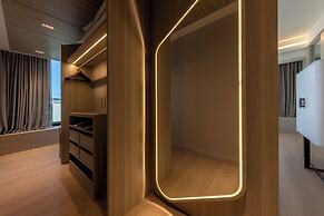 Porto Lotti Suite Hotel