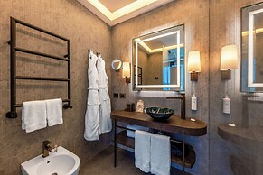 Porto Lotti Suite Hotel
