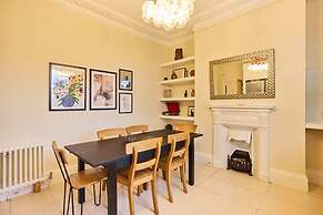 The Peckham Hideaway - Bright 3bdr Flat