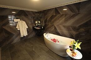 Hoang Gia Xa La Boutique Hotel