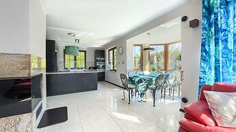 Apartamenty Sun & Snow Podamirowo Prywatna Willa nad Jeziorem Jamno