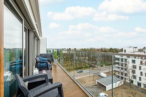Blue Apartment With Sea View by Renters
