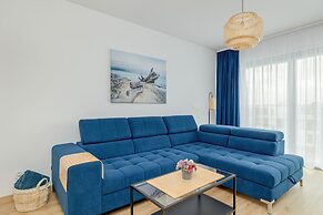 Blue Apartment With Sea View by Renters