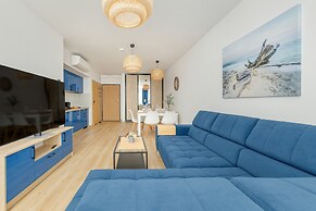 Blue Apartment With Sea View by Renters