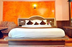 Royal Grand By Skua World