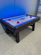 Twin Palms Beach House - Pool Hottub Game Room