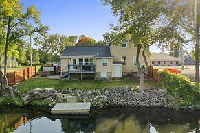Lazy River Villa - Hottub Fenced Yard Sleeps 11