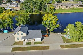 Lazy River Villa - Hottub Fenced Yard Sleeps 11